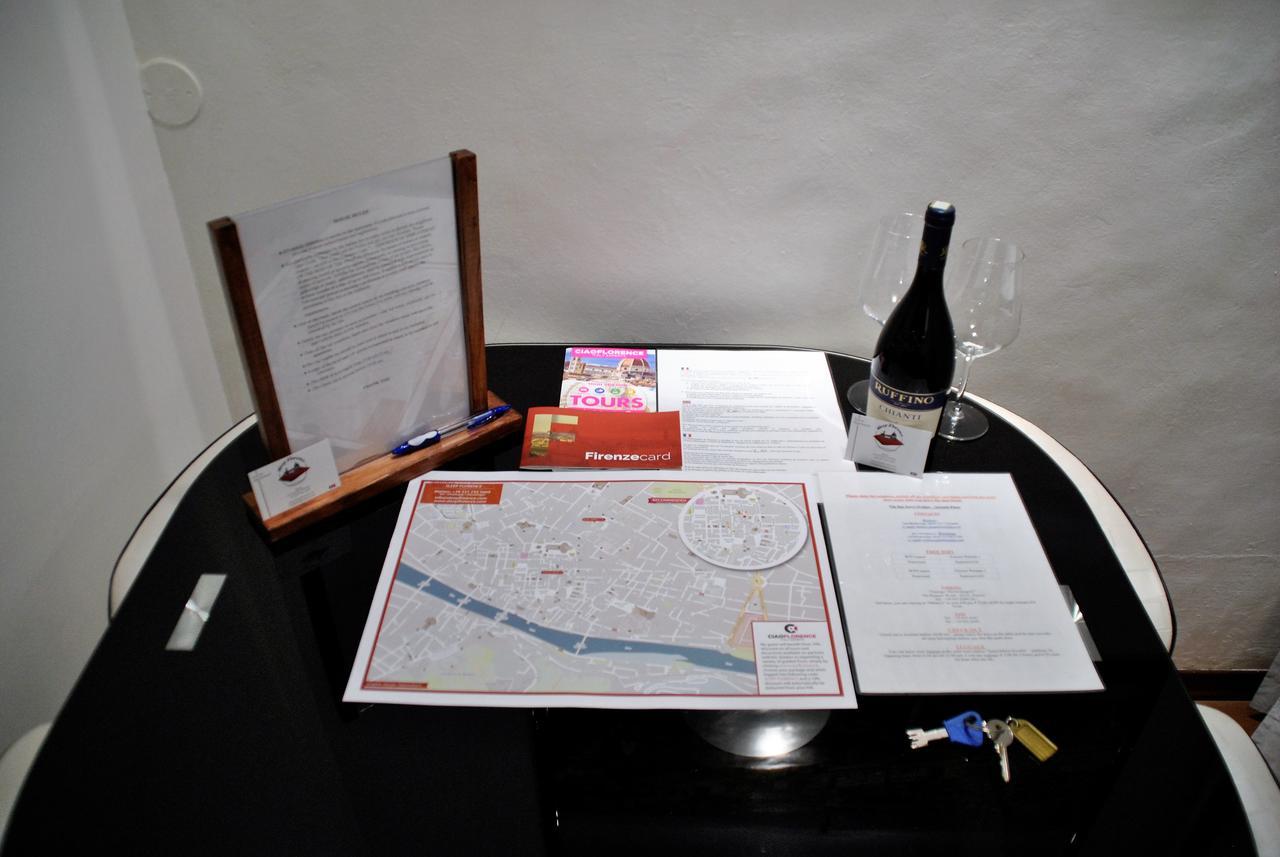 Firenze Rentals Suite Servi Luaran gambar