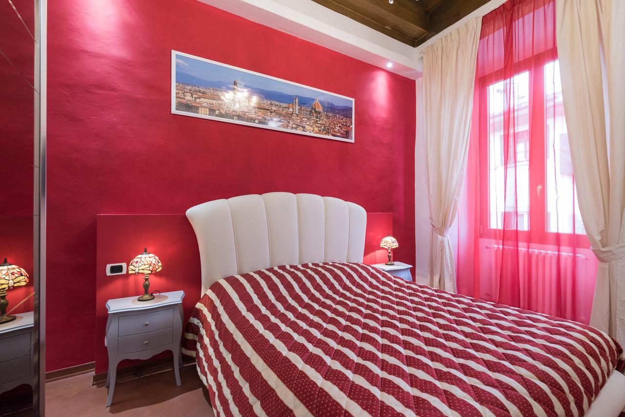 Firenze Rentals Suite Servi Luaran gambar