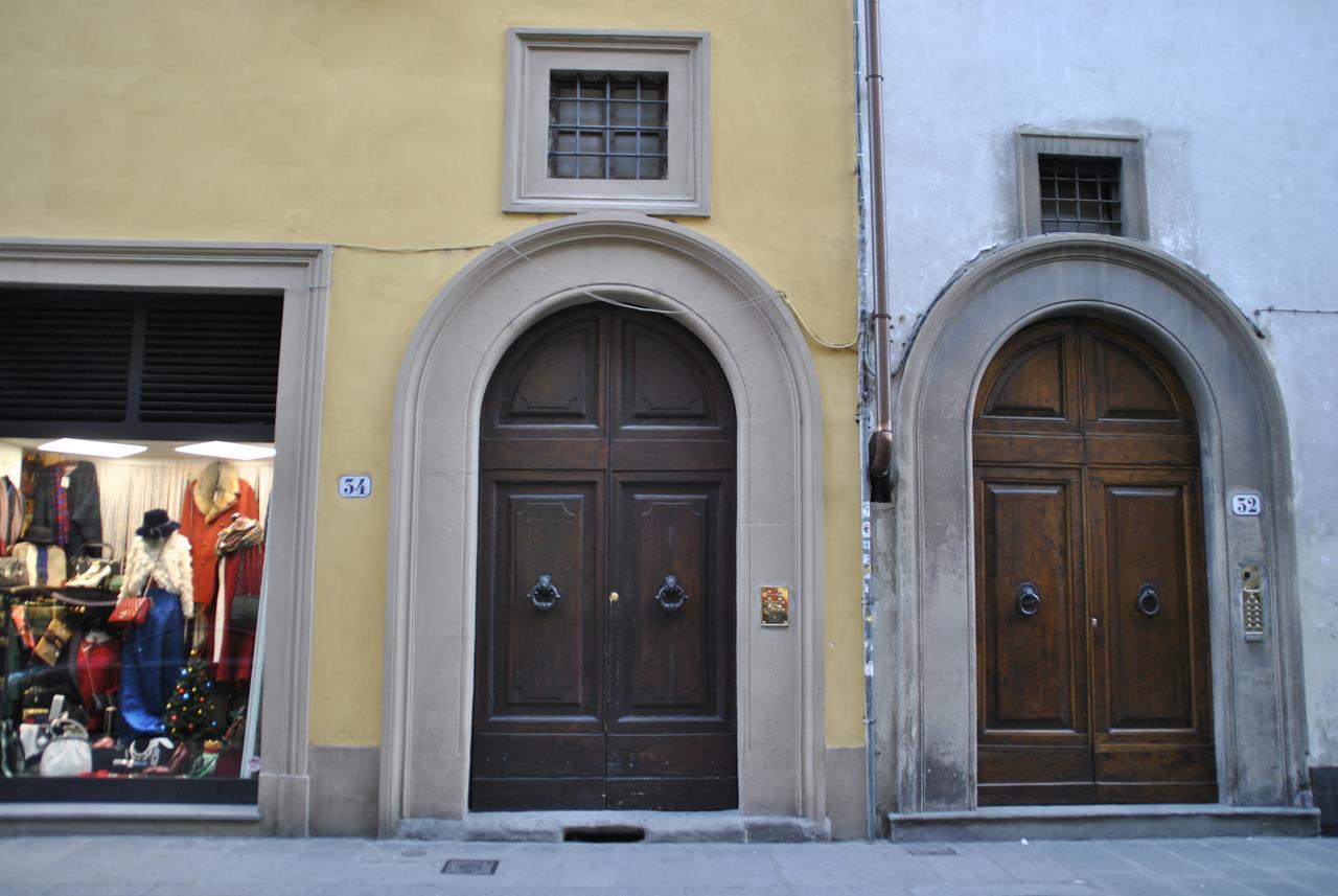 Firenze Rentals Suite Servi Luaran gambar