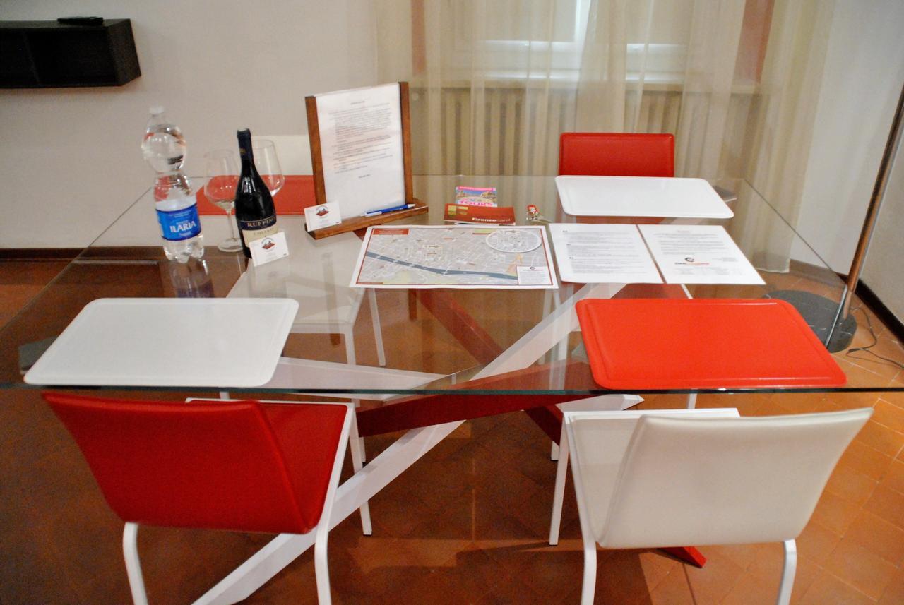 Firenze Rentals Suite Servi Luaran gambar
