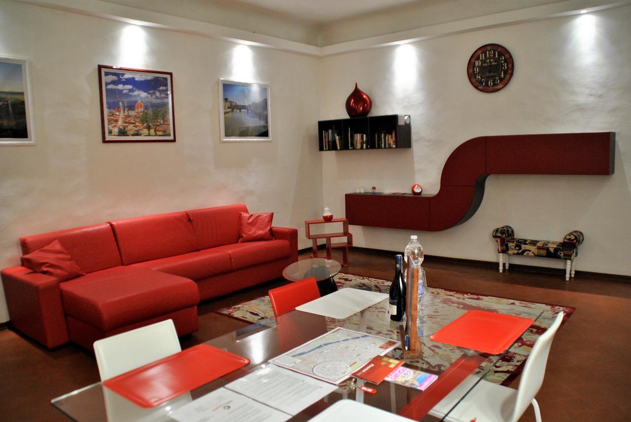 Firenze Rentals Suite Servi Luaran gambar
