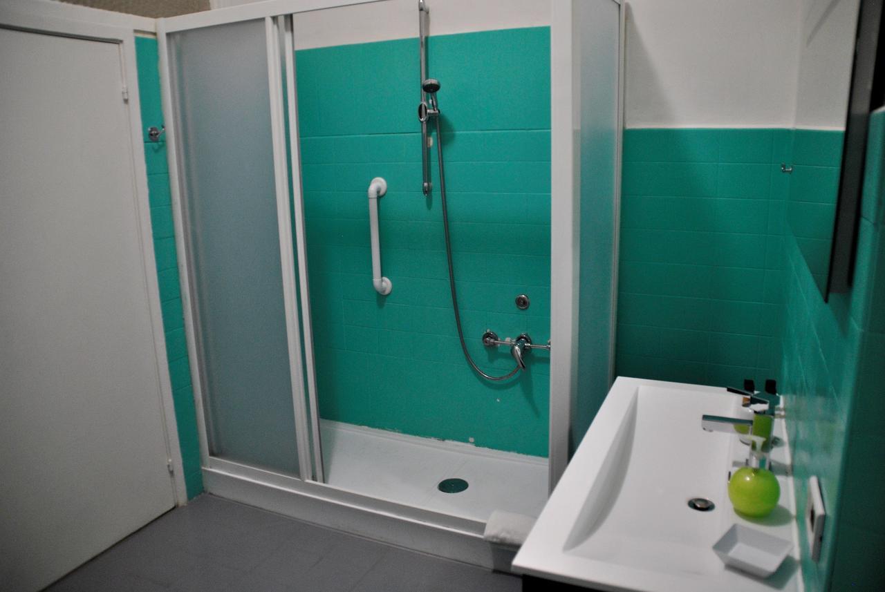 Firenze Rentals Suite Servi Luaran gambar